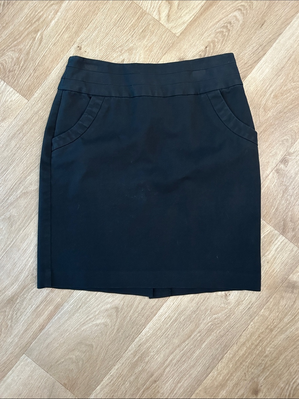 Banana Republic Classic Black Women's Pencil Skirt